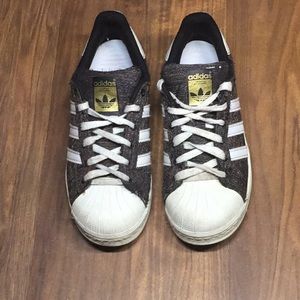 Girls Adidas shoes size 5